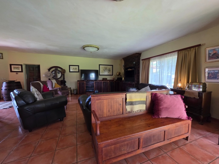 6 Bedroom Property for Sale in Olifantsnek North West